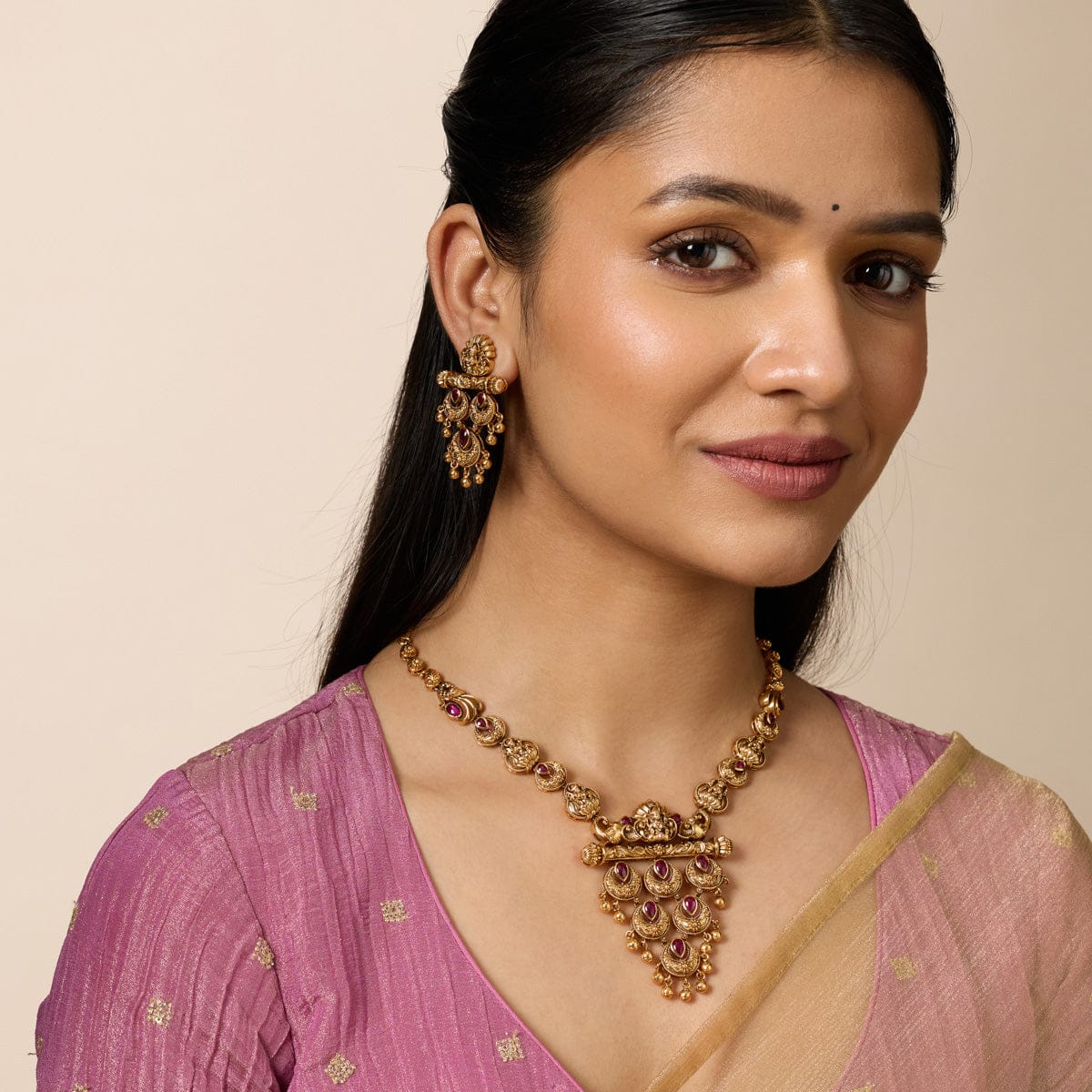 Antique Necklace Antique Necklace 192305