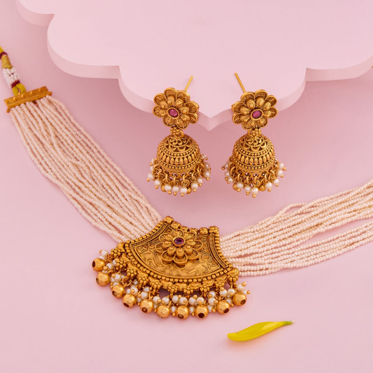 Antique Necklace Antique Necklace 192752