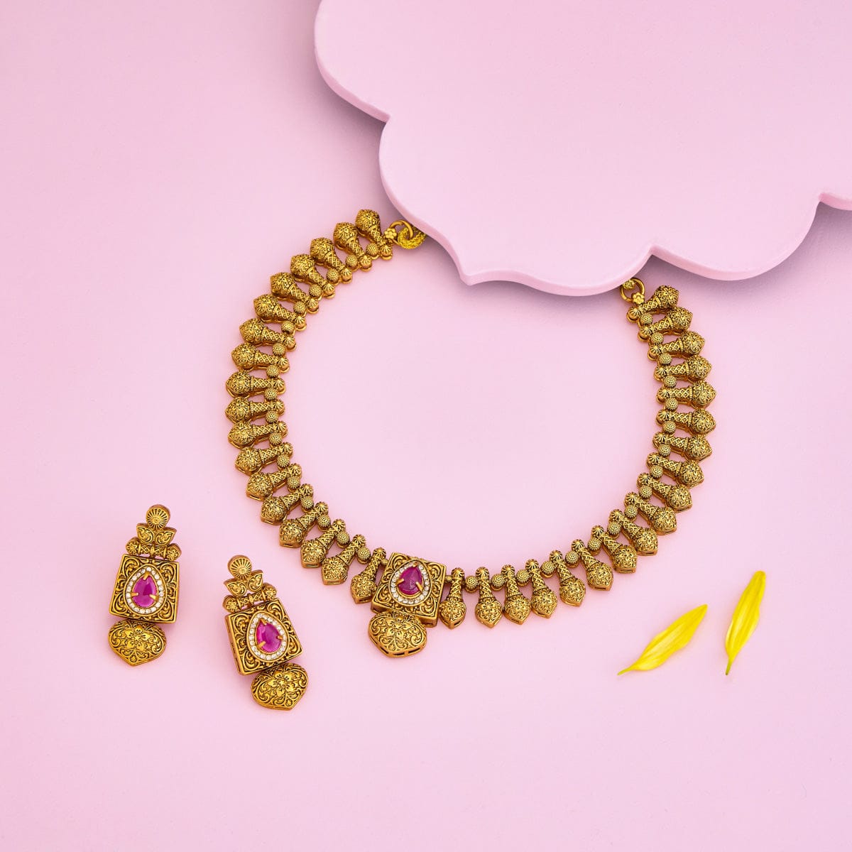 Antique Necklace Antique Necklace 192845