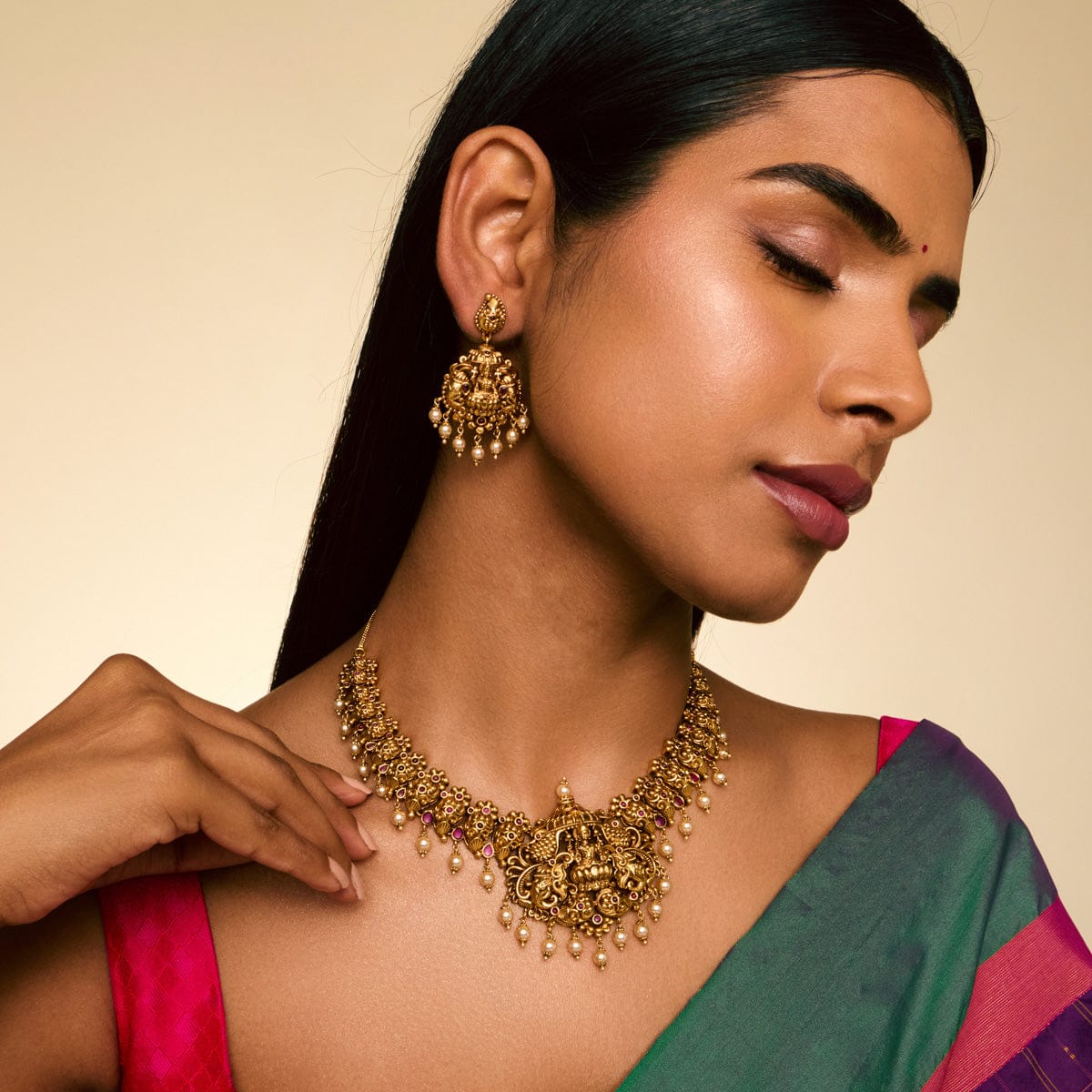 Antique Necklace Antique Necklace 193506