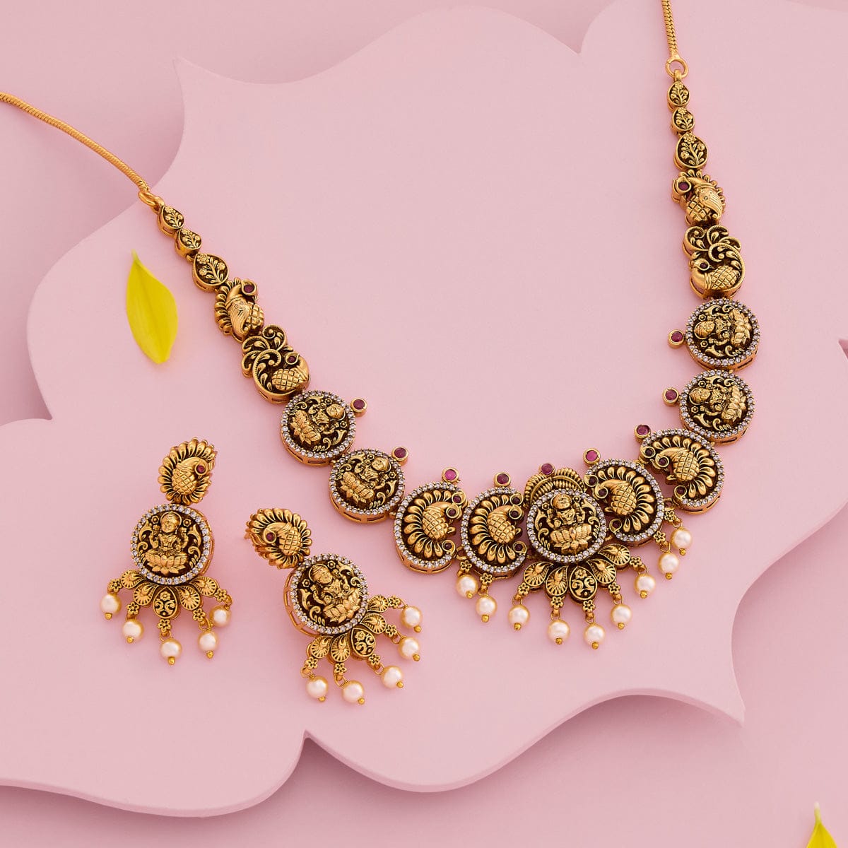 Antique Necklace Antique Necklace 193574