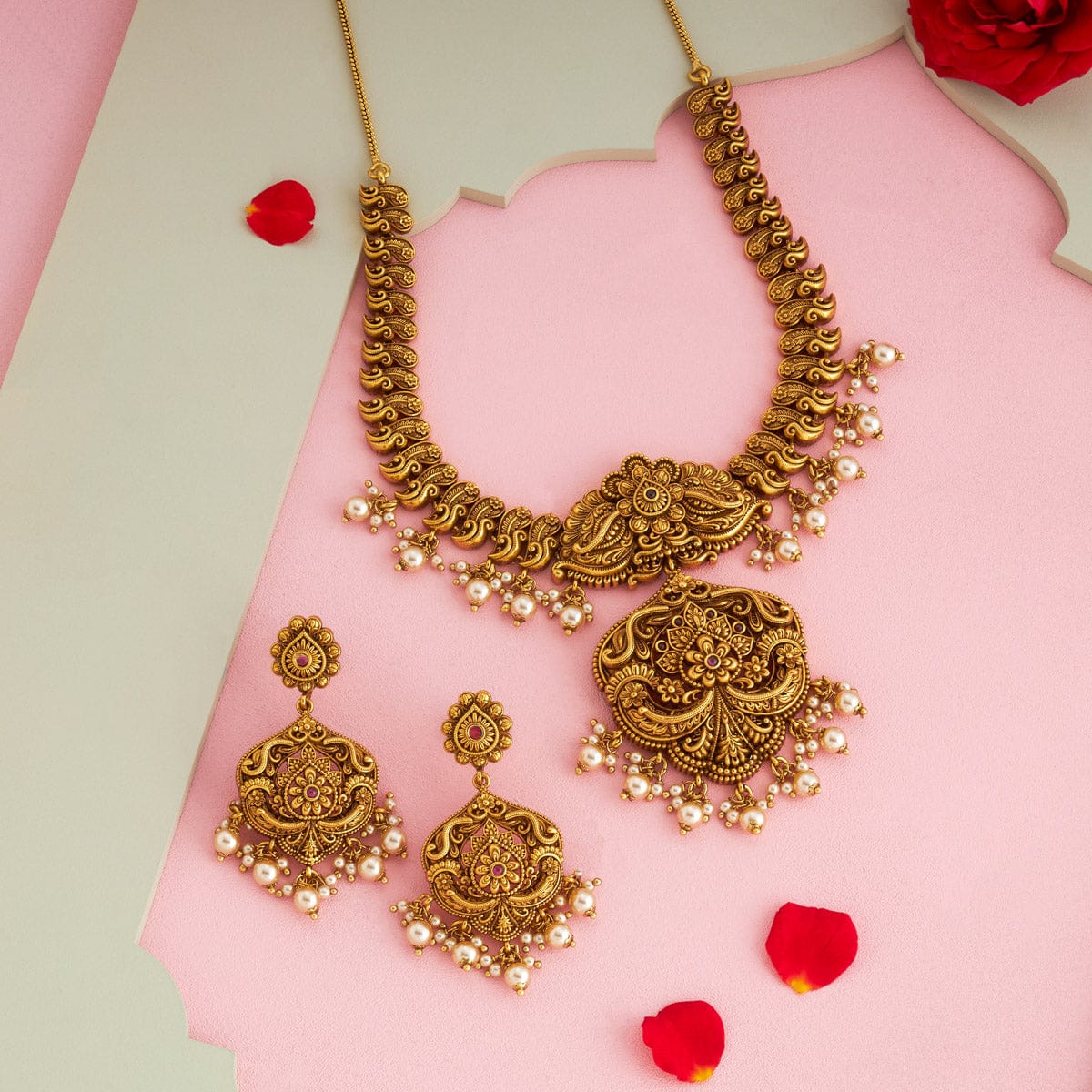 Antique Necklace Antique Necklace 193842