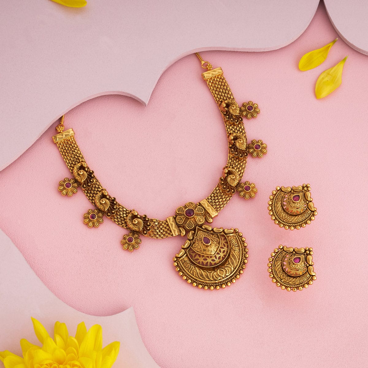 Antique Necklace Antique Necklace 193906