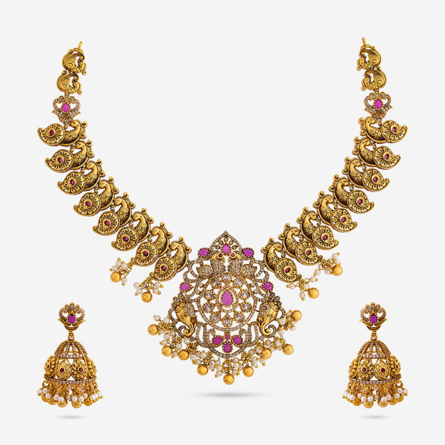 Antique Necklace Antique Necklace 193930