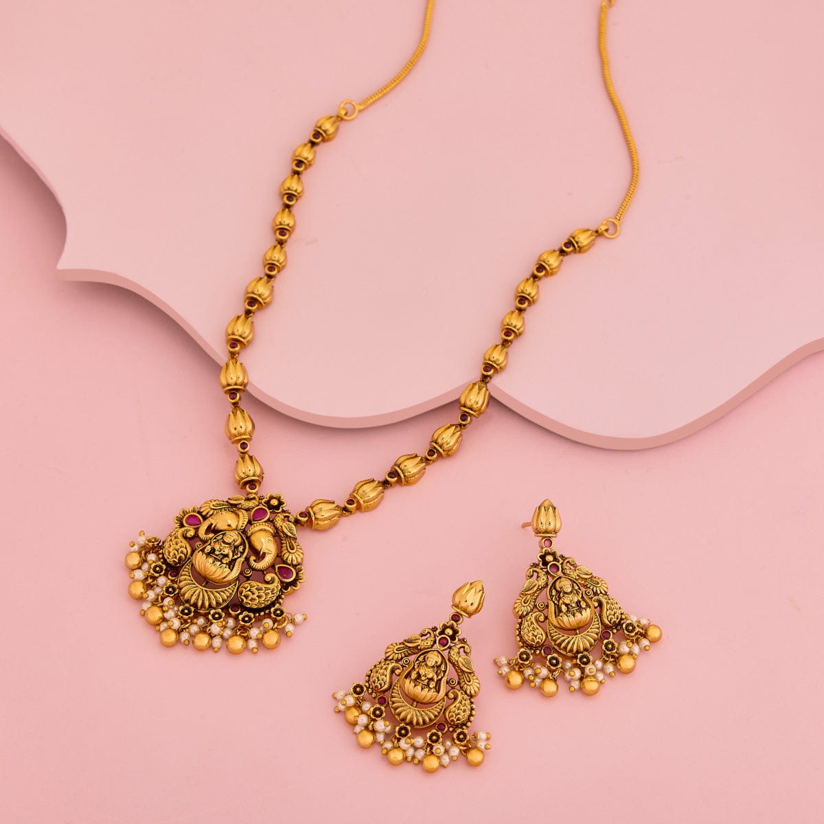 Antique Necklace Antique Necklace 193931