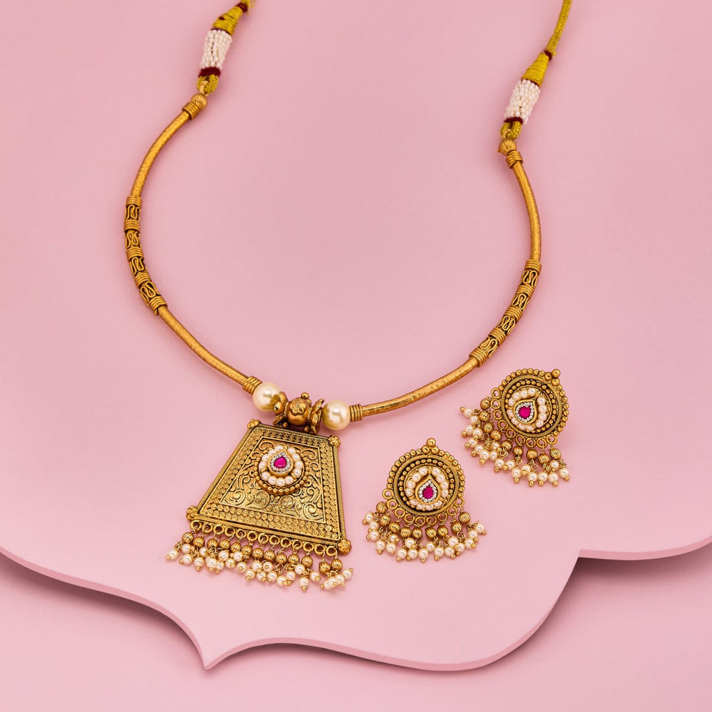 Antique Necklace Antique Necklace 193991