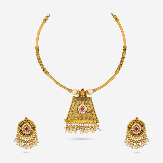 Antique Necklace Antique Necklace 193991