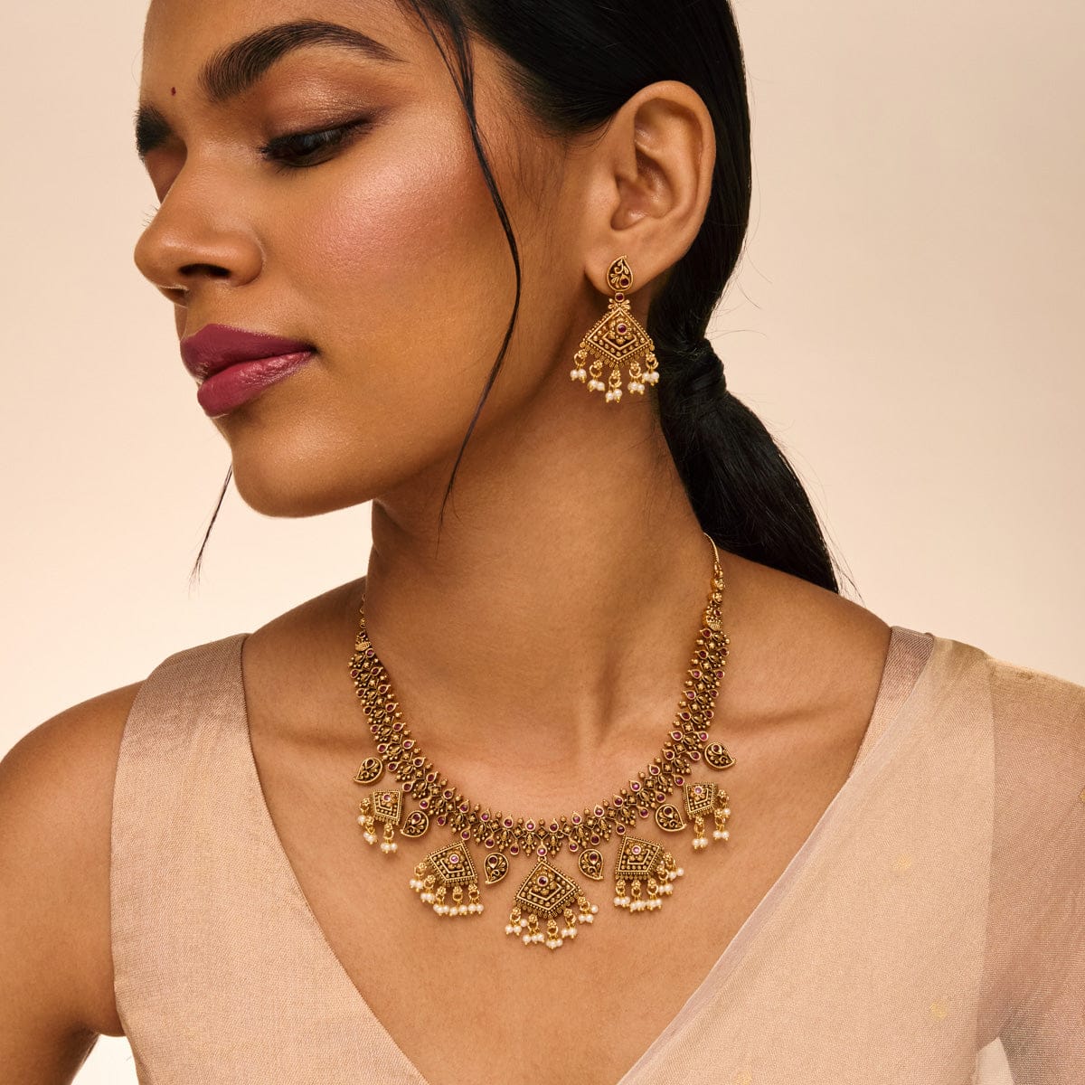 Antique Necklace Antique Necklace 195051