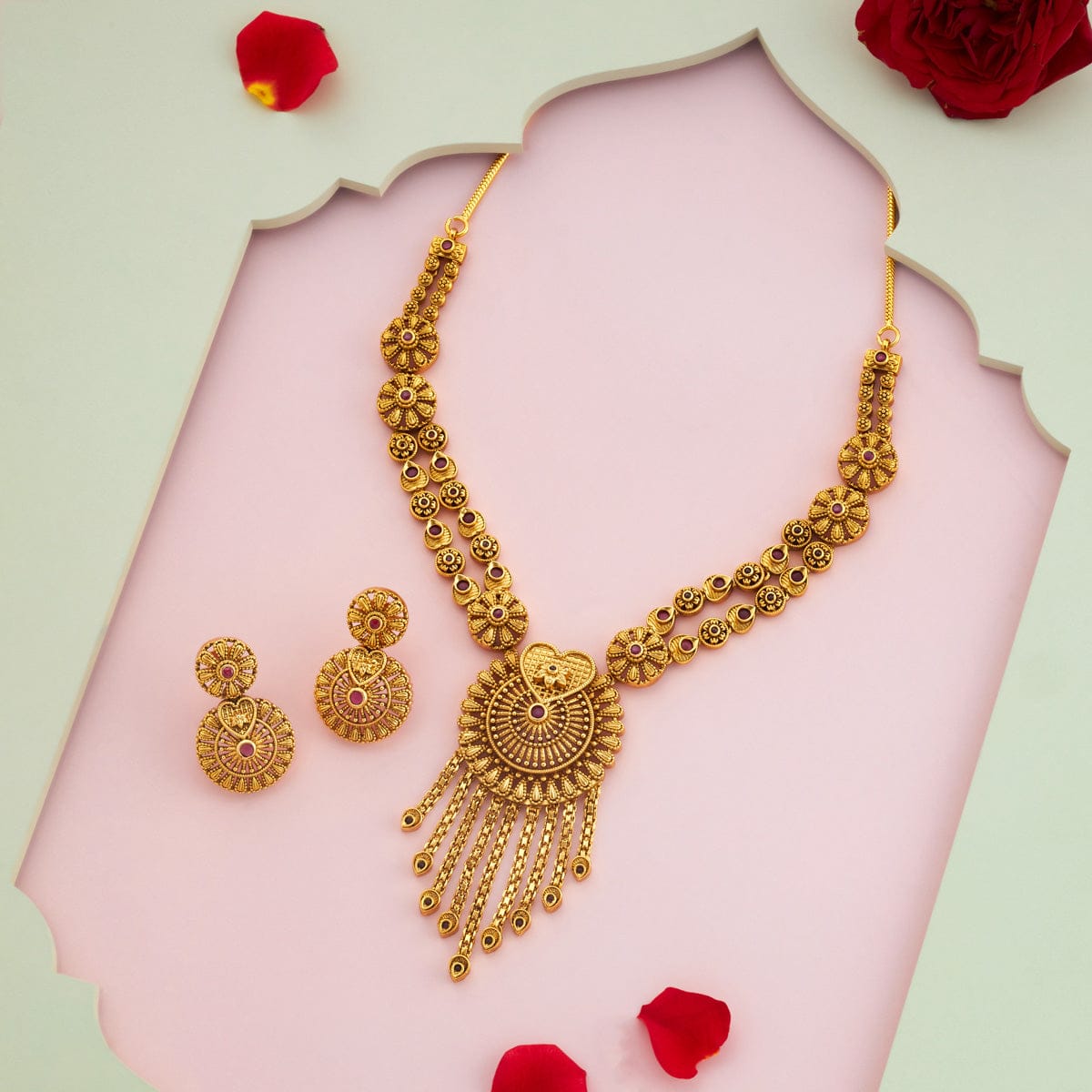 Antique Necklace Antique Necklace 195155