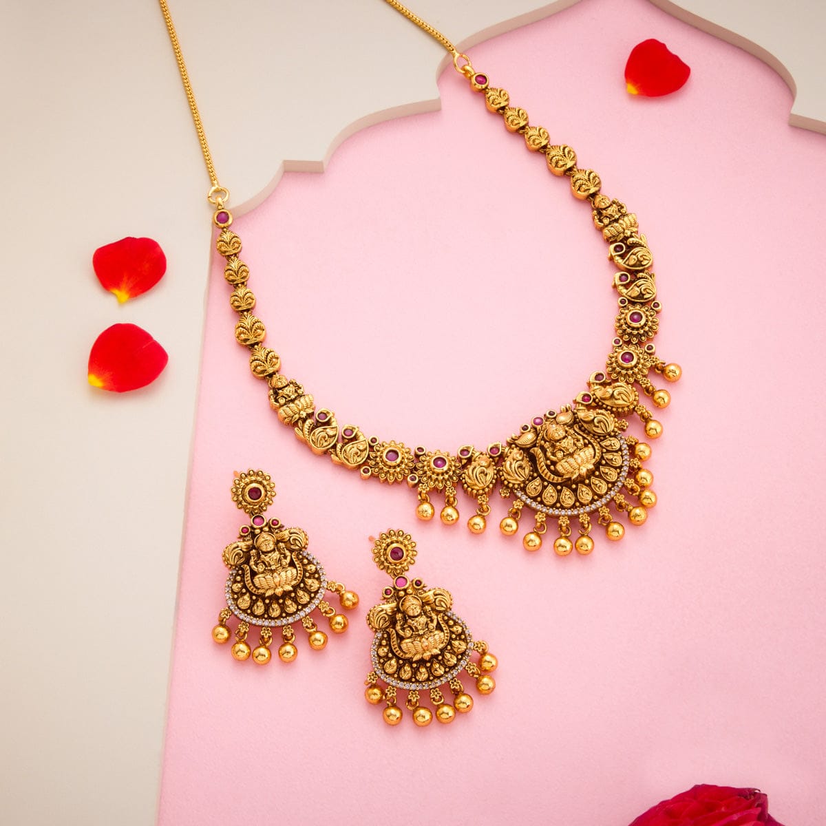 Antique Necklace Antique Necklace 195163