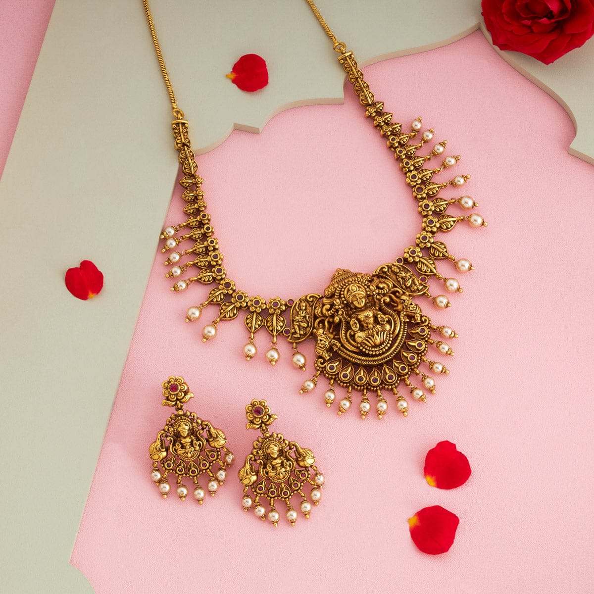 Antique Necklace Antique Necklace 195262