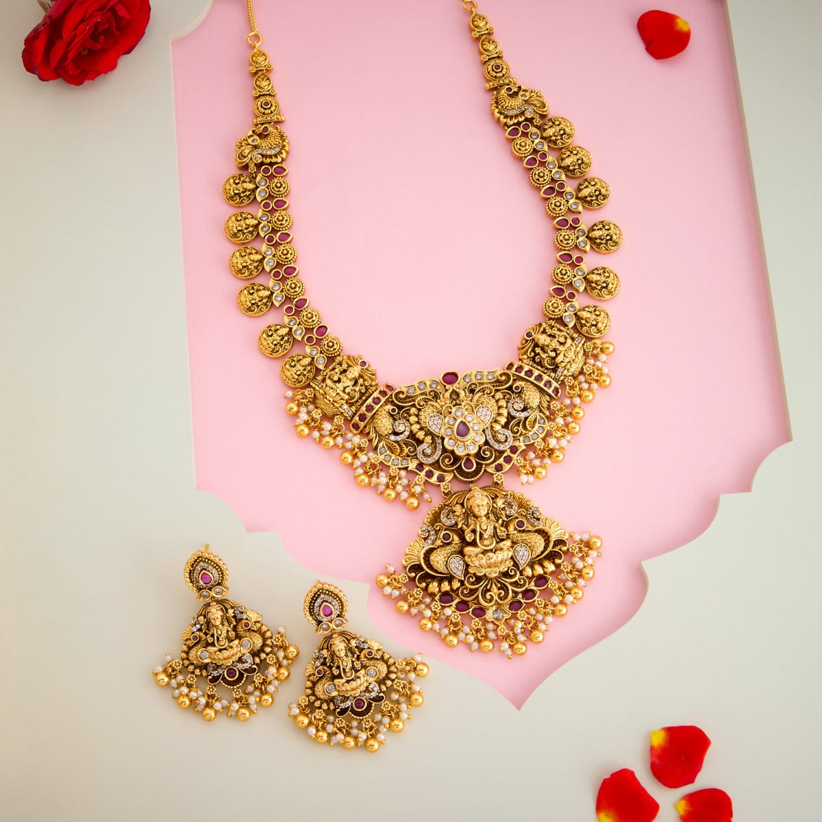 Antique Necklace Antique Necklace 195289