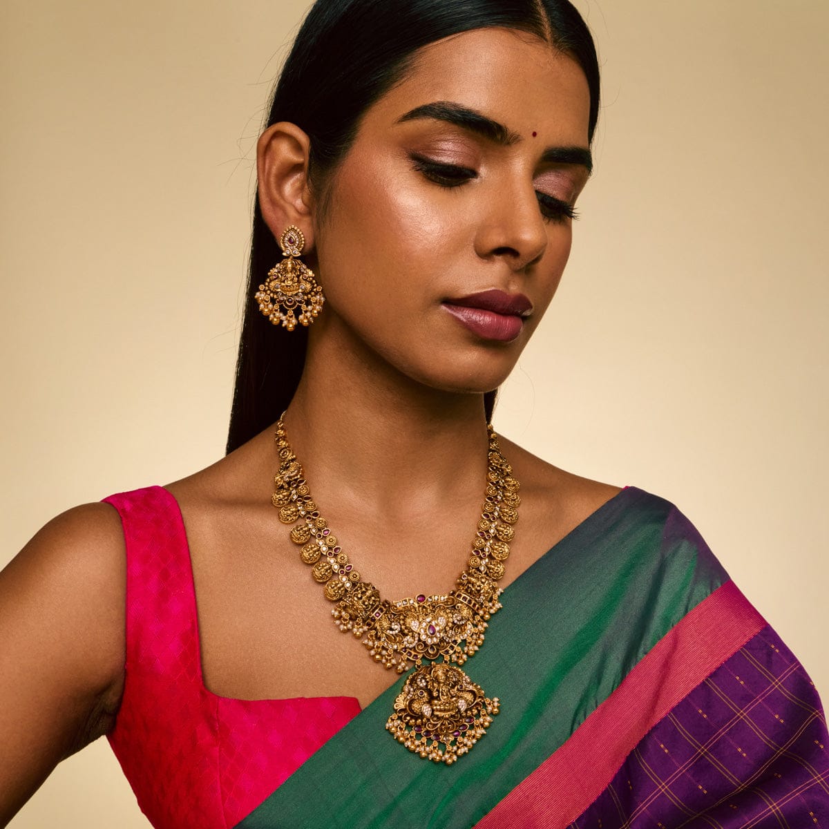 Antique Necklace Antique Necklace 195289