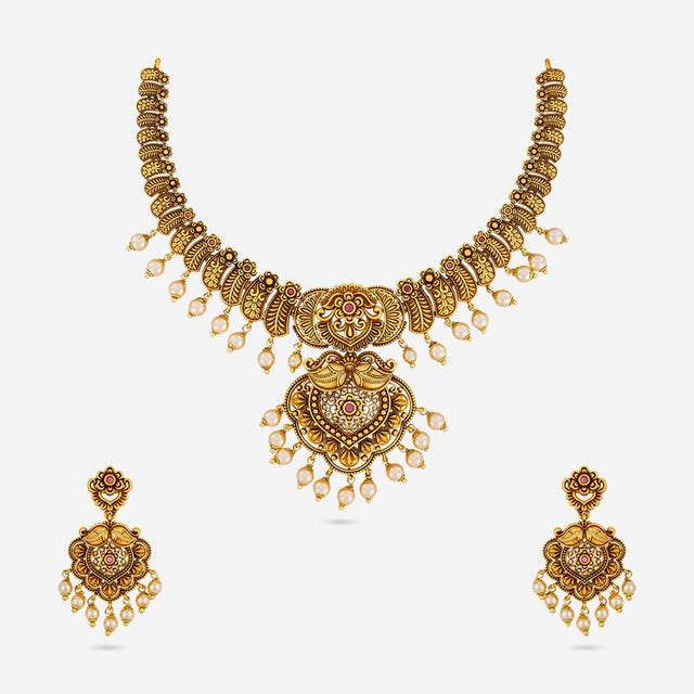Antique Necklace Antique Necklace 197353