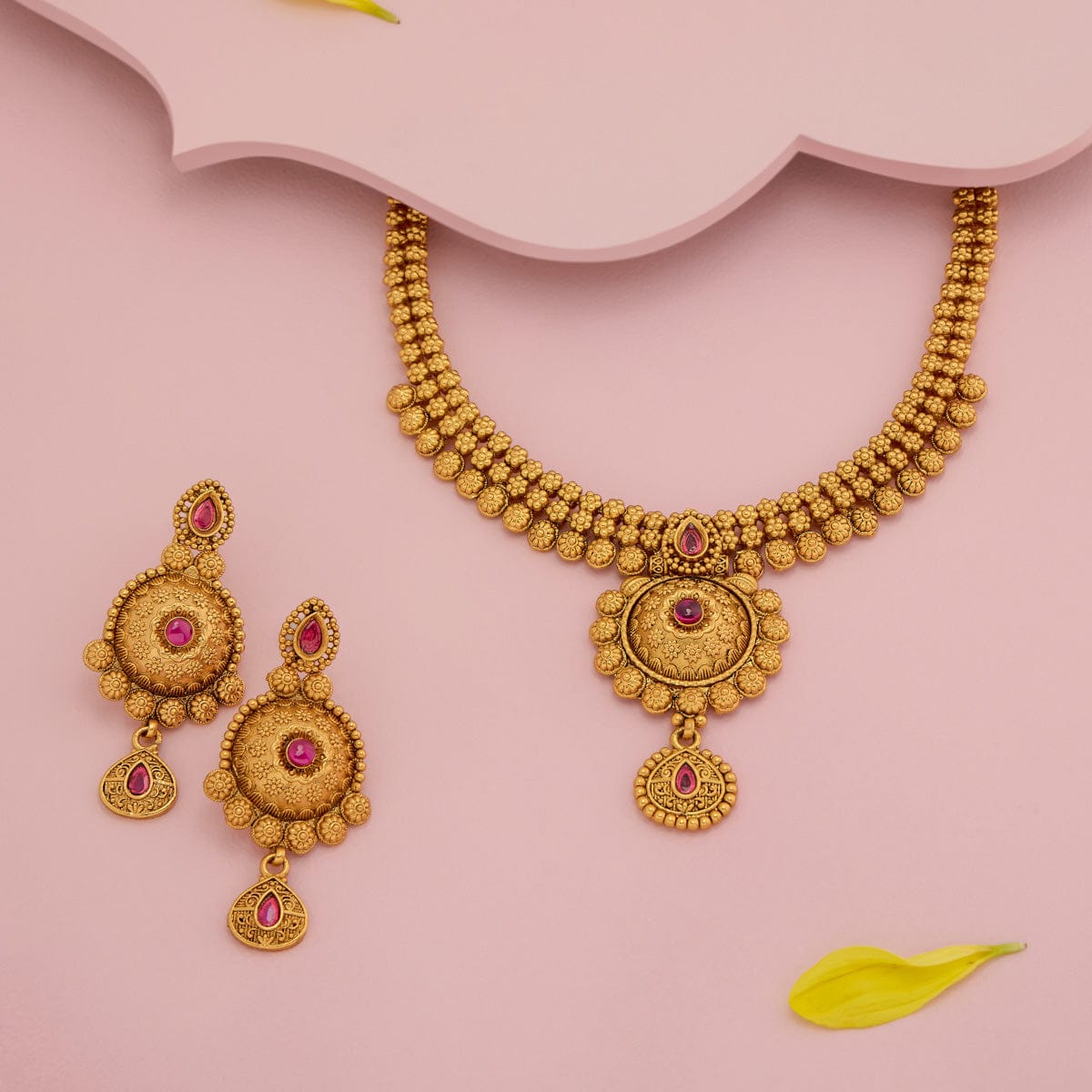 Antique Necklace Antique Necklace 197372