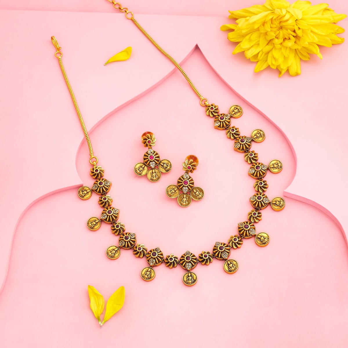 Antique Necklace Antique Necklace 197771
