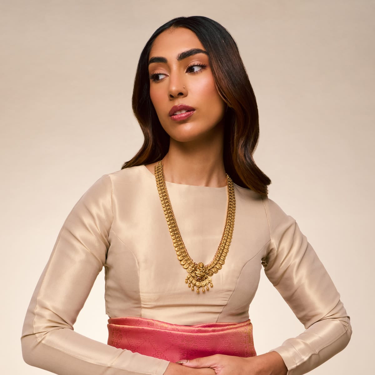 Antique Necklace Antique Necklace 197811