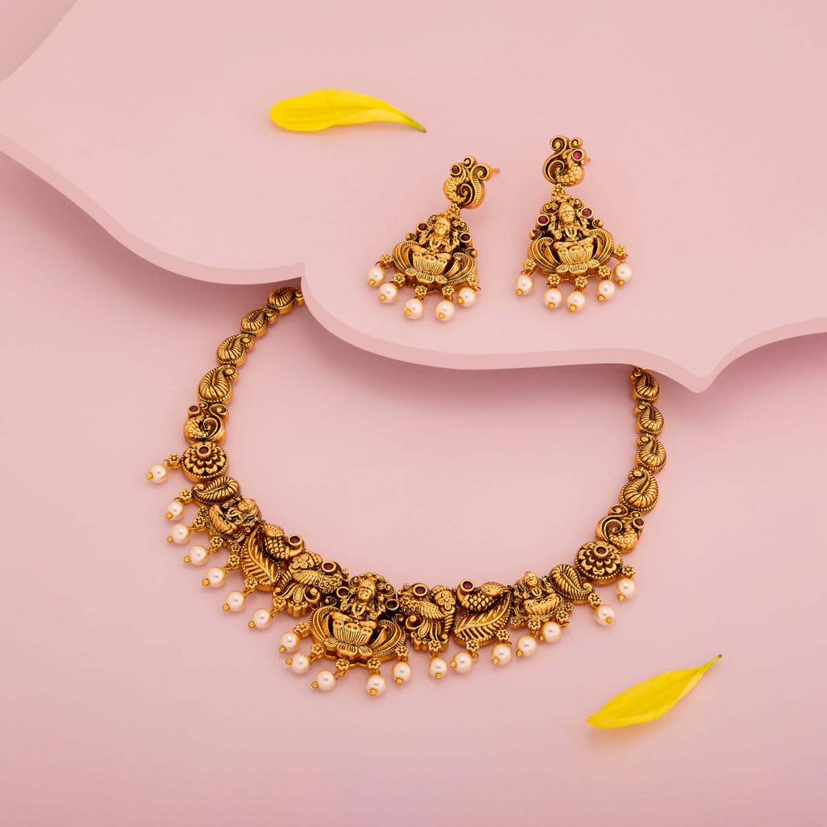 Antique Necklace Antique Necklace 198765