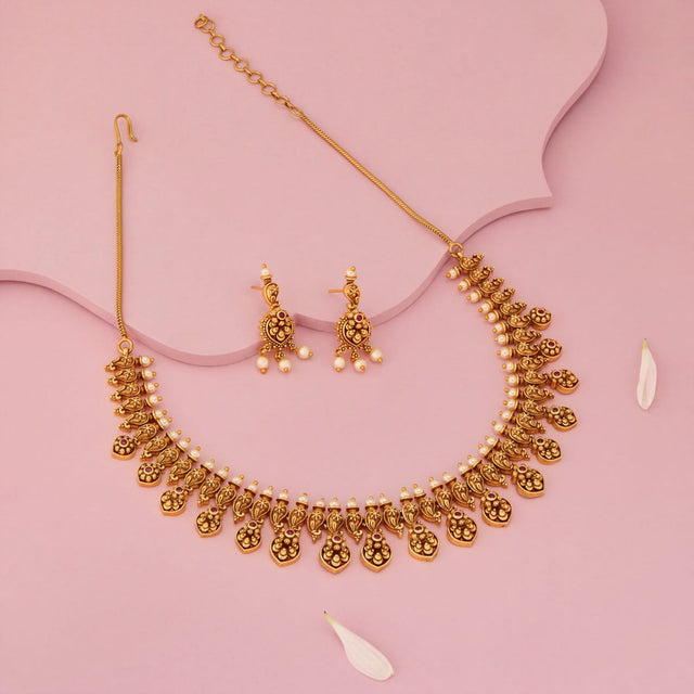 Antique Necklace Antique Necklace 203474