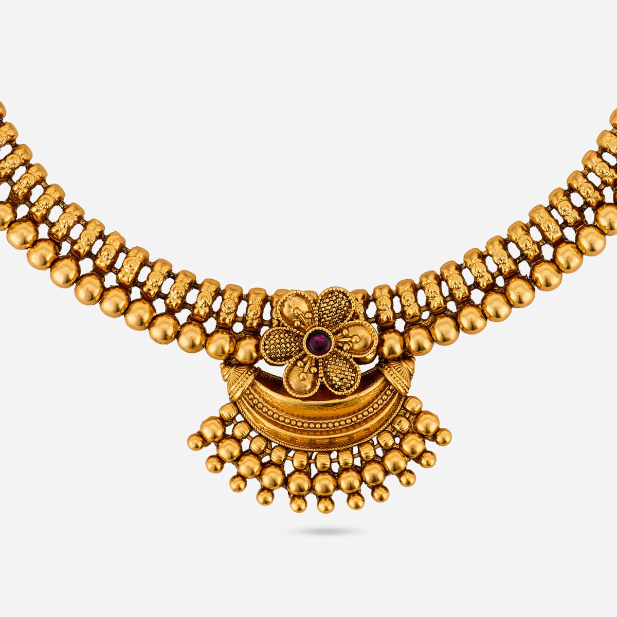Antique Necklace Antique Necklace 204085