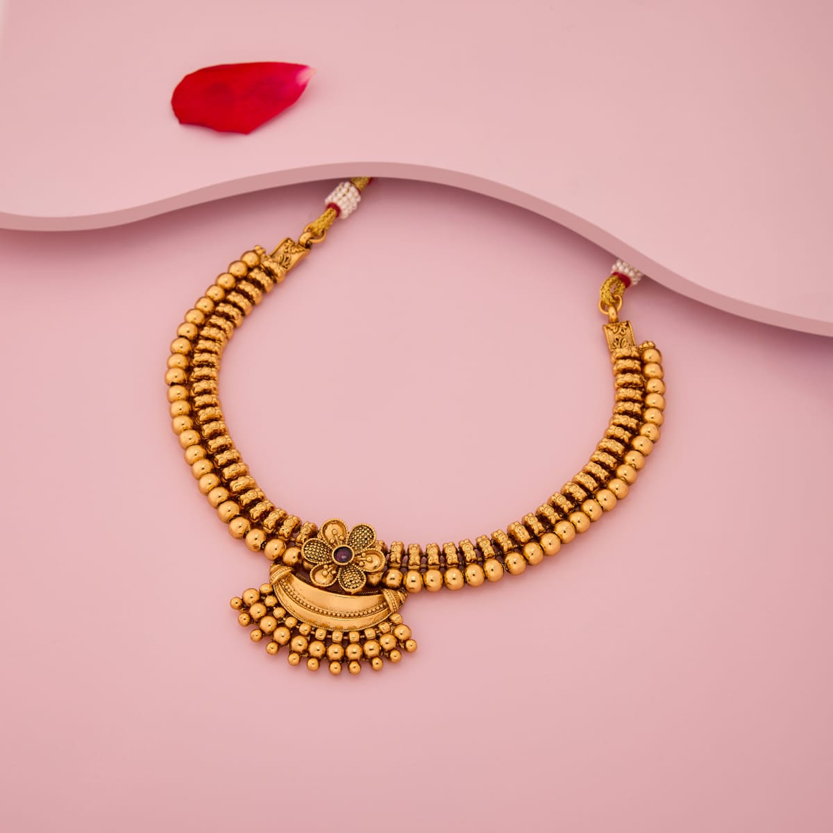 Antique Necklace Antique Necklace 204085