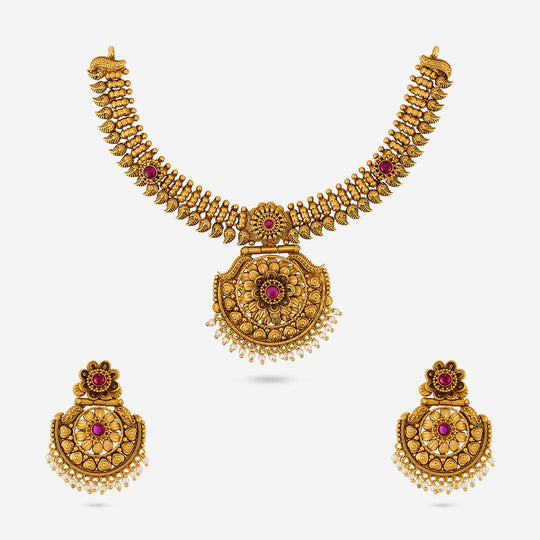 Antique Necklace Antique Necklace 204088