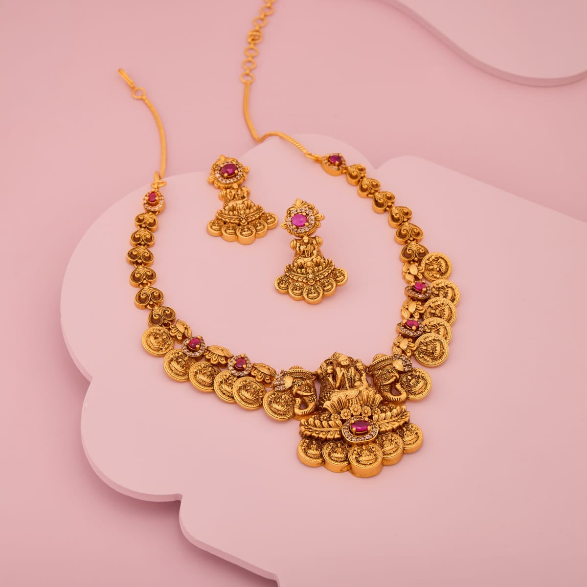 Antique Necklace Antique Necklace 204166