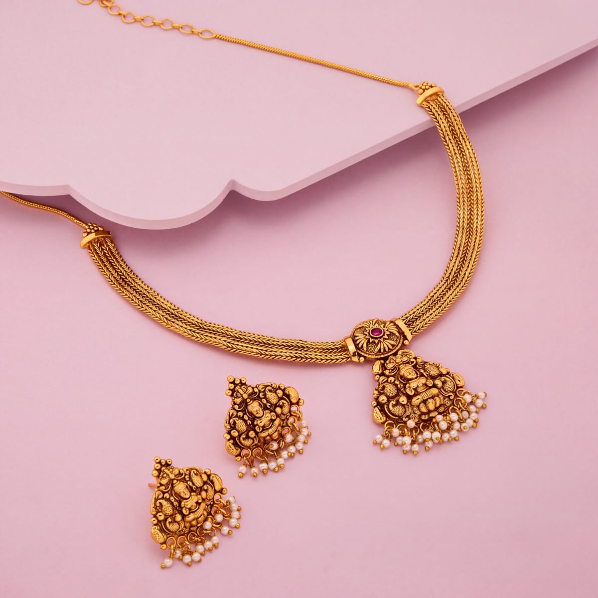 Antique Necklace Antique Necklace 204775