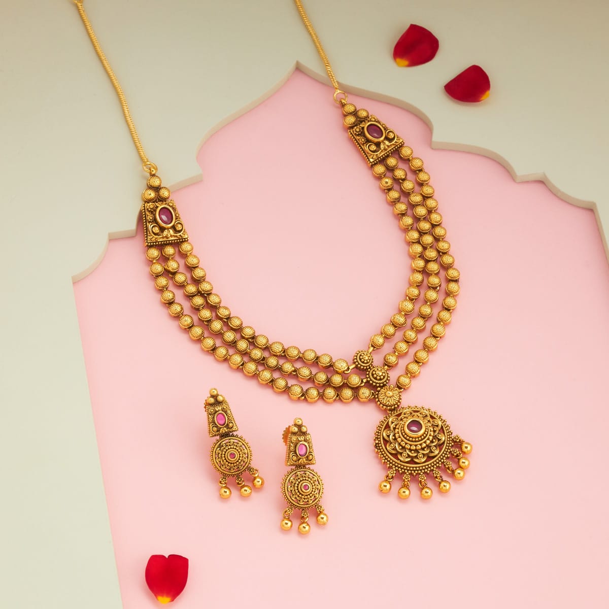 Antique Necklace Antique Necklace 204776