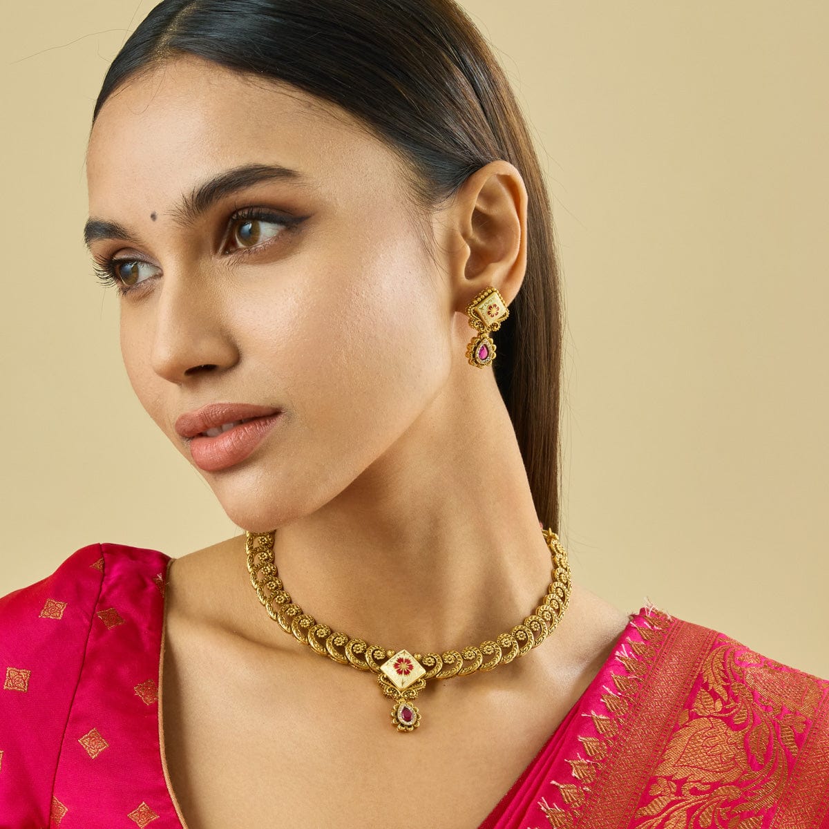 Antique Necklace Antique Necklace 182626