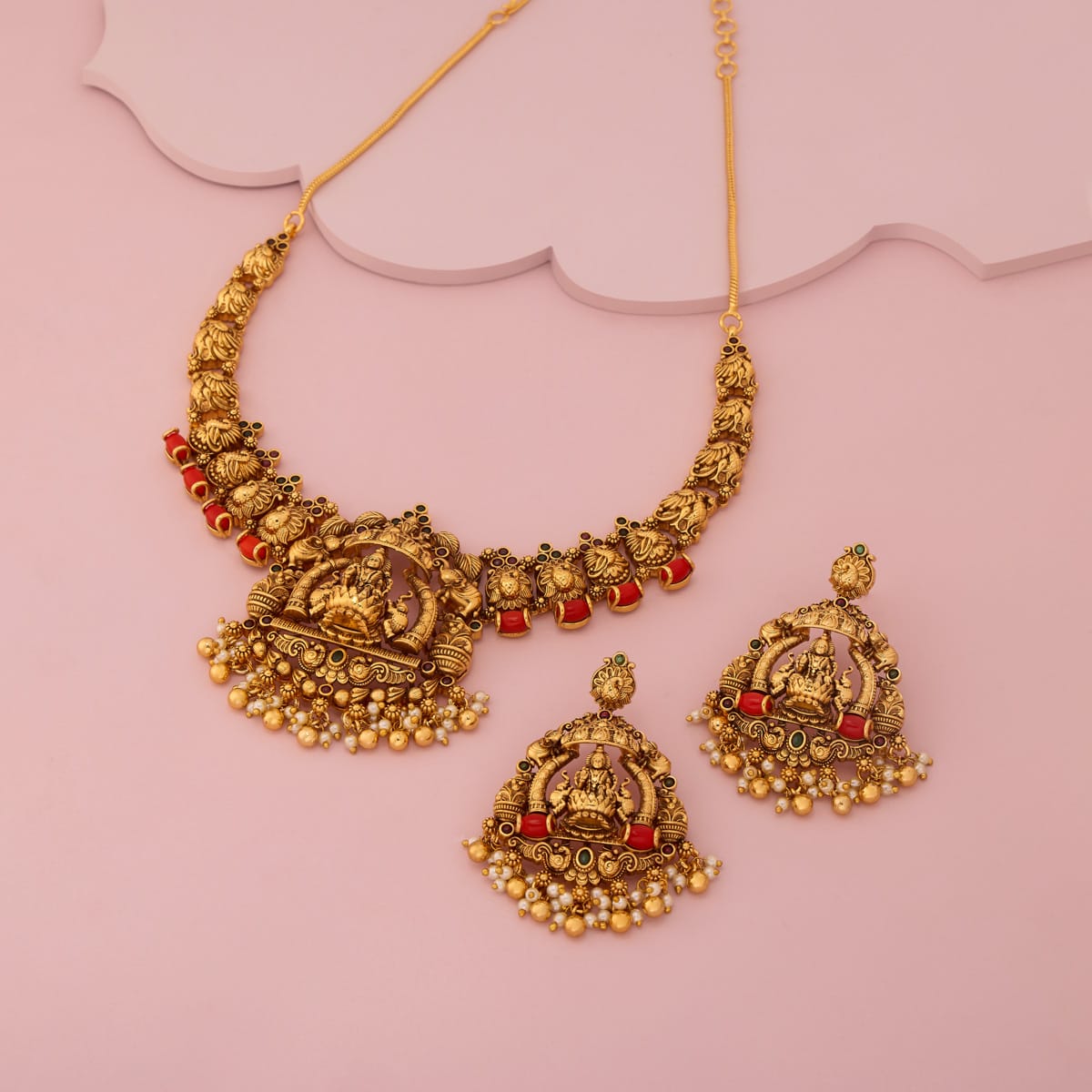 Antique Necklace Antique Necklace 204820