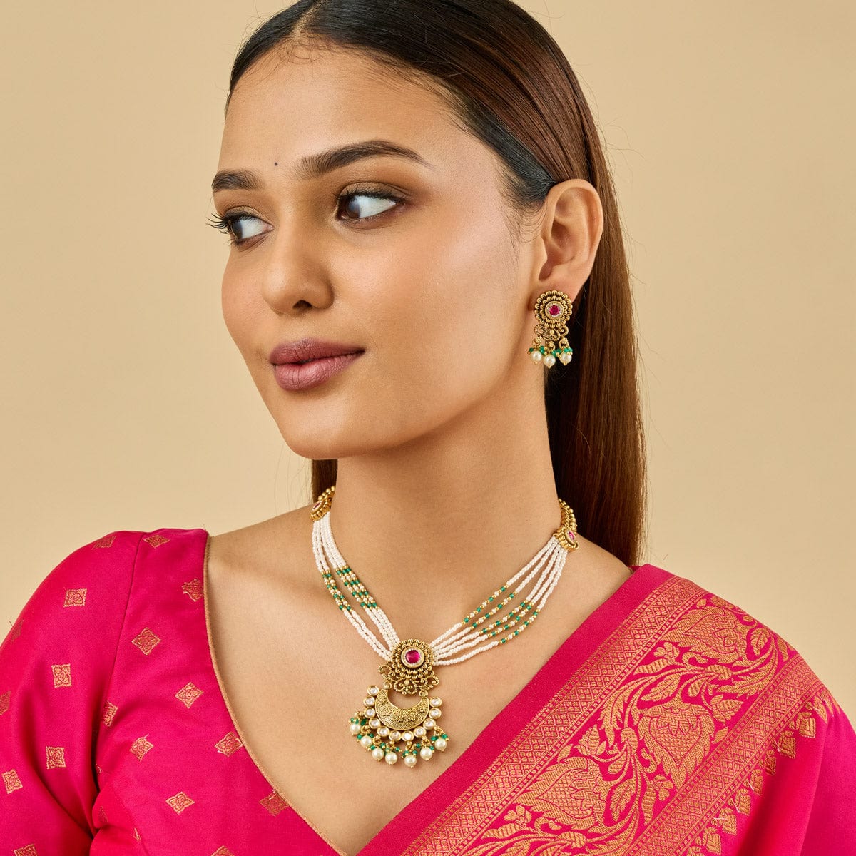 Antique Necklace Antique Necklace 181023