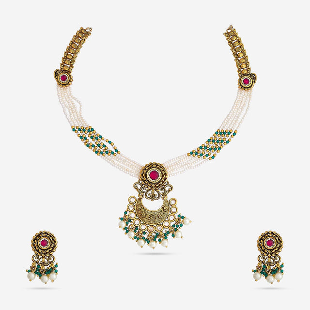 Antique Necklace Antique Necklace 181023