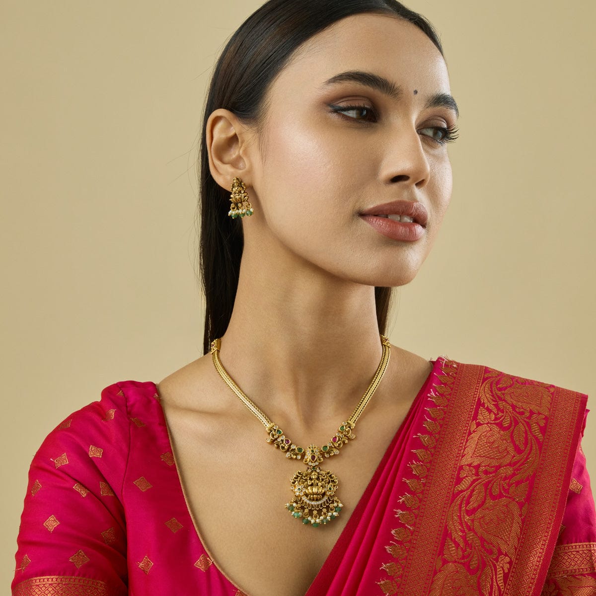 Antique Necklace Antique Necklace 181030