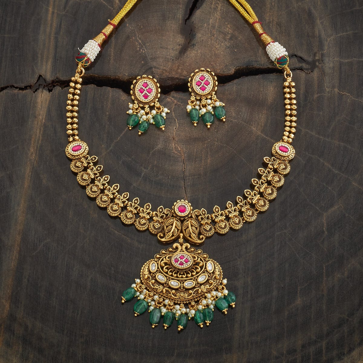 Antique Necklace Antique Necklace 181035