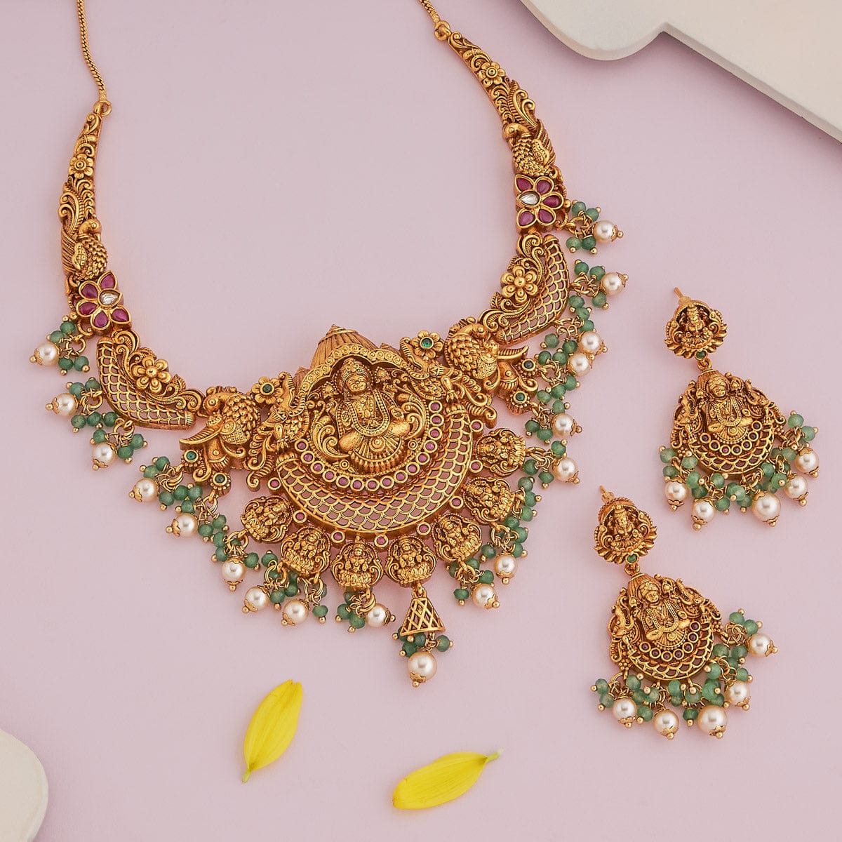 Antique Necklace Antique Necklace 185190