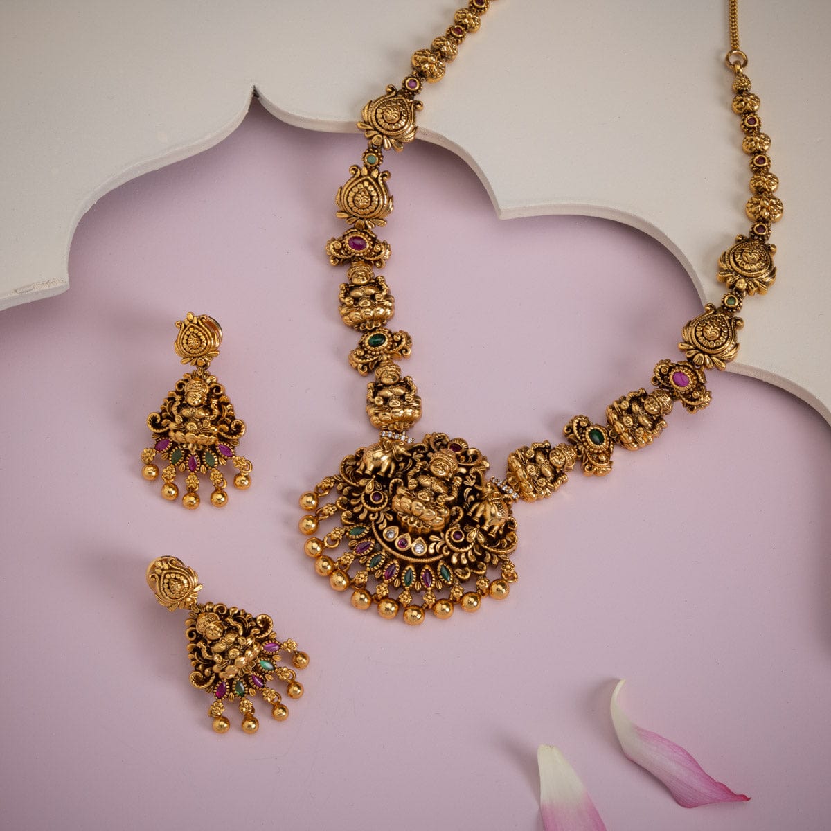 Antique Necklace Antique Necklace 186402