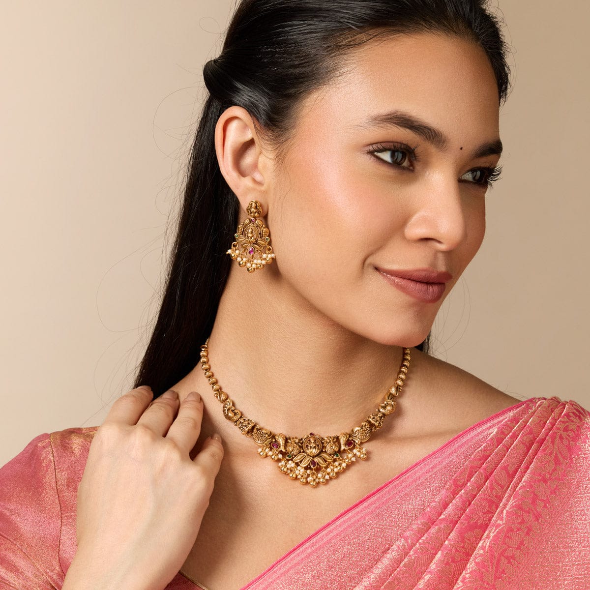 Antique Necklace Antique Necklace 190313