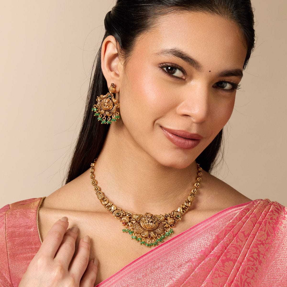 Antique Necklace Antique Necklace 190329