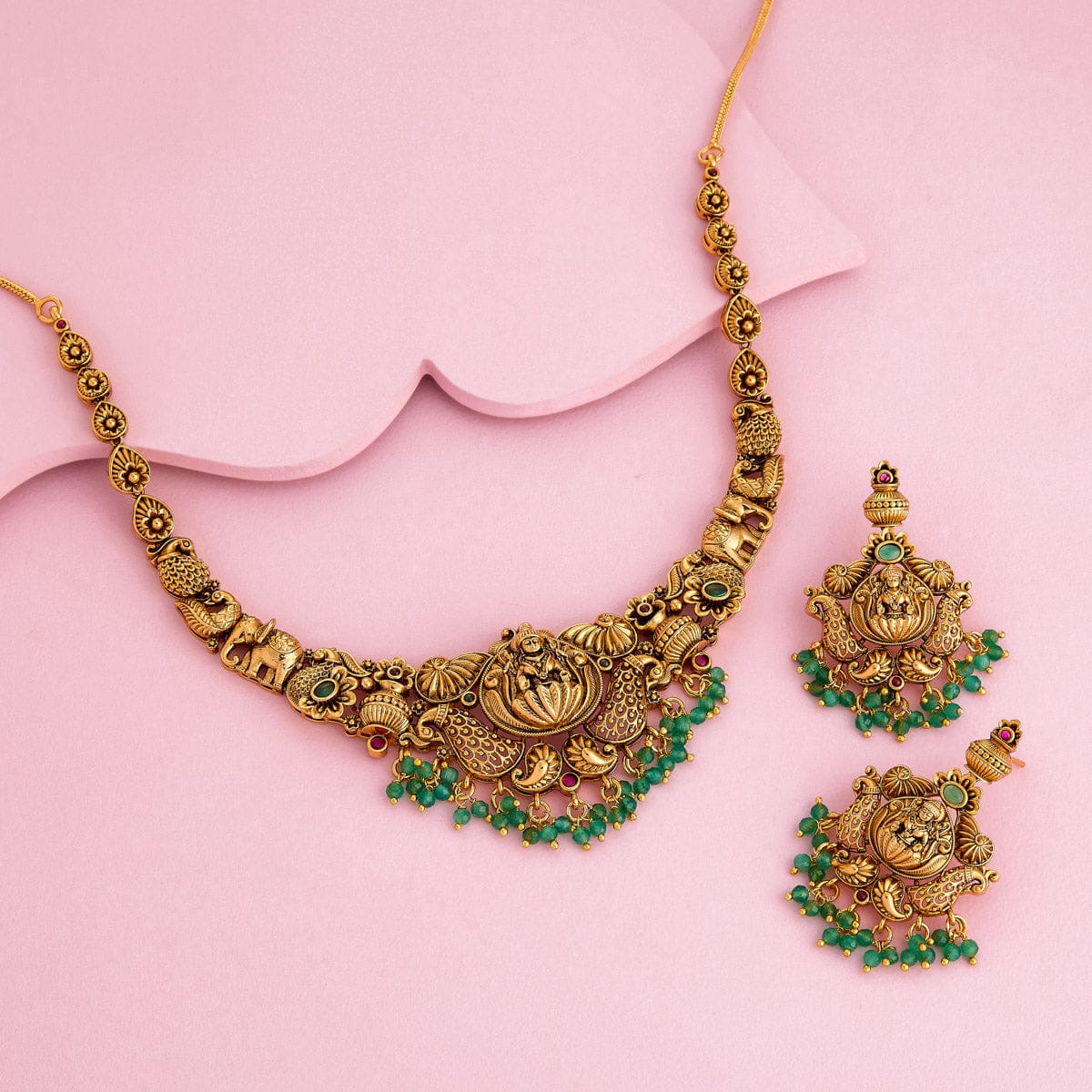 Antique Necklace Antique Necklace 190329