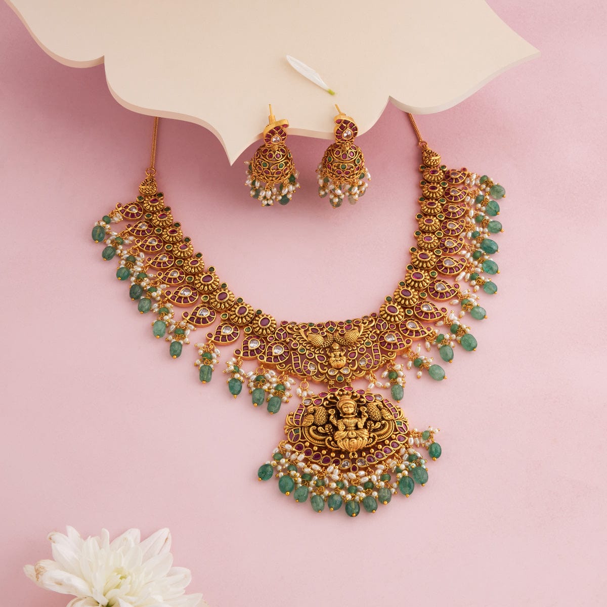 Antique Necklace Antique Necklace 190360