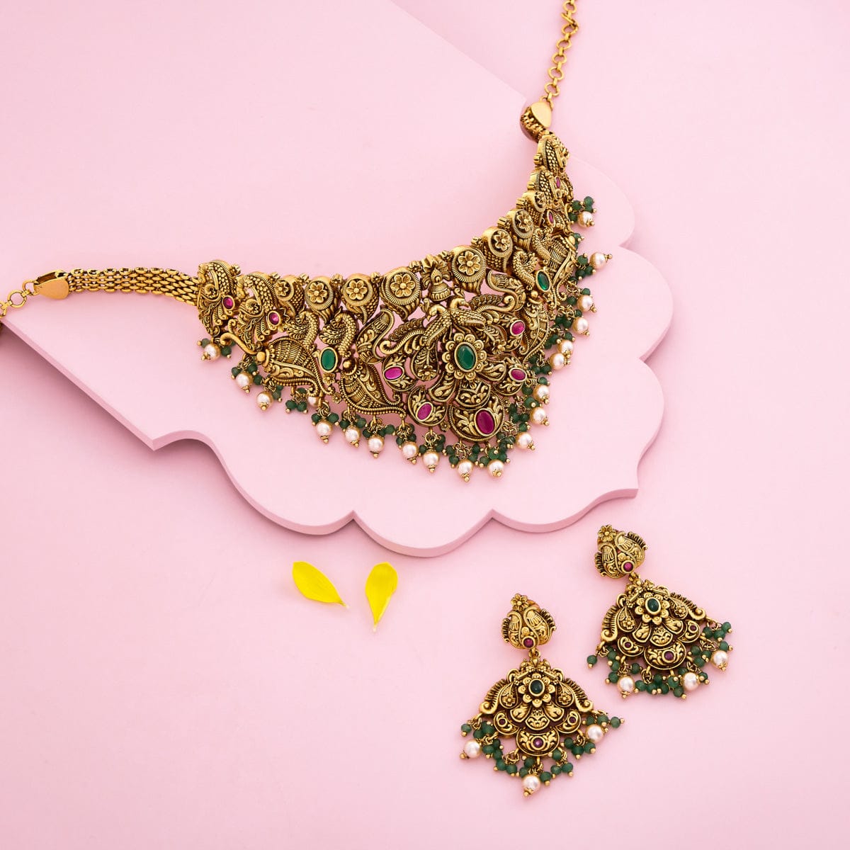 Antique Necklace Antique Necklace 190697