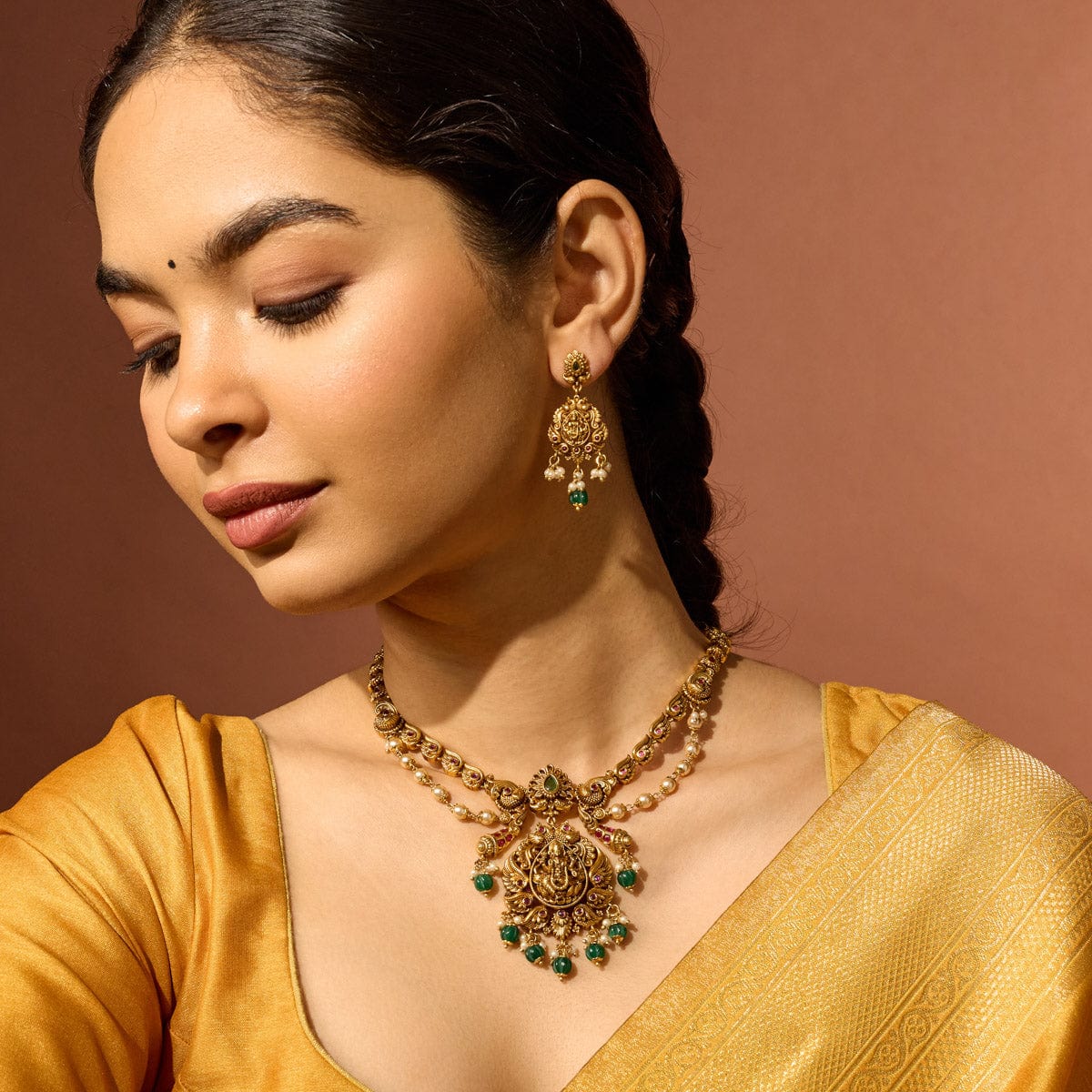 Antique Necklace Antique Necklace 190709