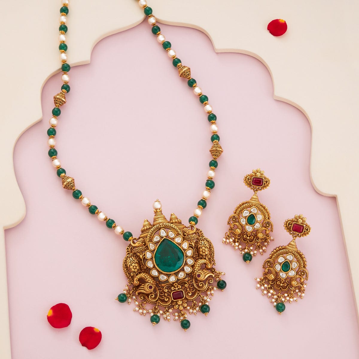 Antique Necklace Antique Necklace 190730