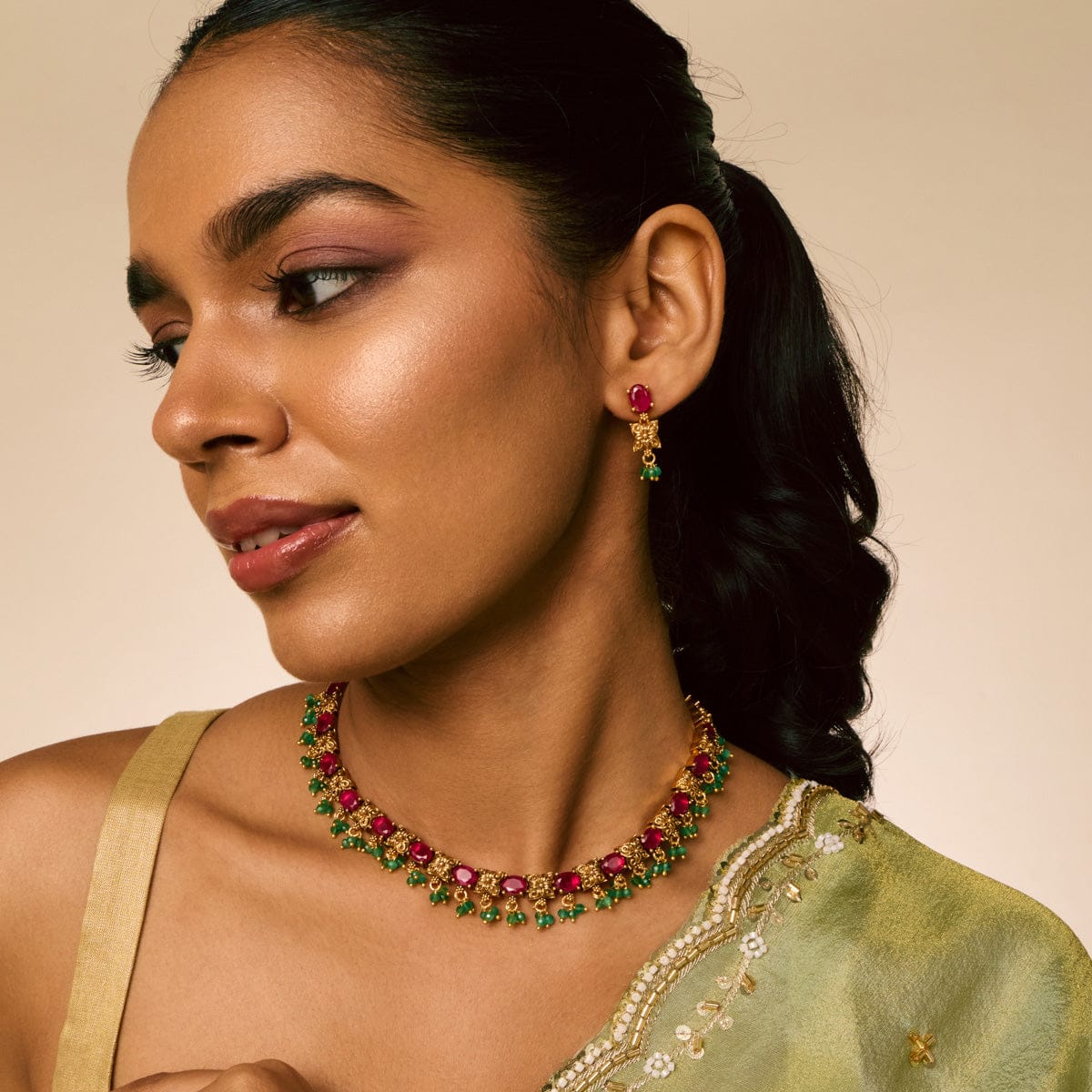 Antique Necklace Antique Necklace 190927