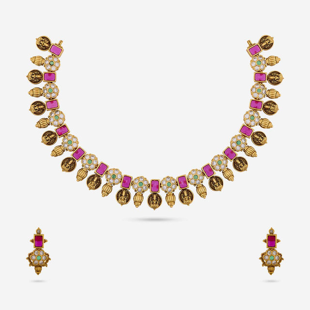 Antique Necklace Antique Necklace 191125