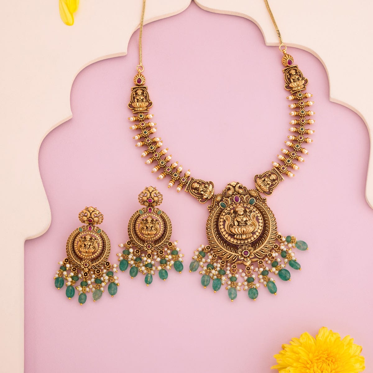 Antique Necklace Antique Necklace 193567