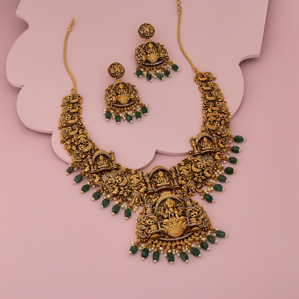 Antique Necklace Antique Necklace 193920
