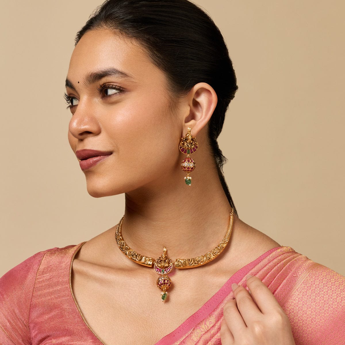 Antique Necklace Antique Necklace 195076