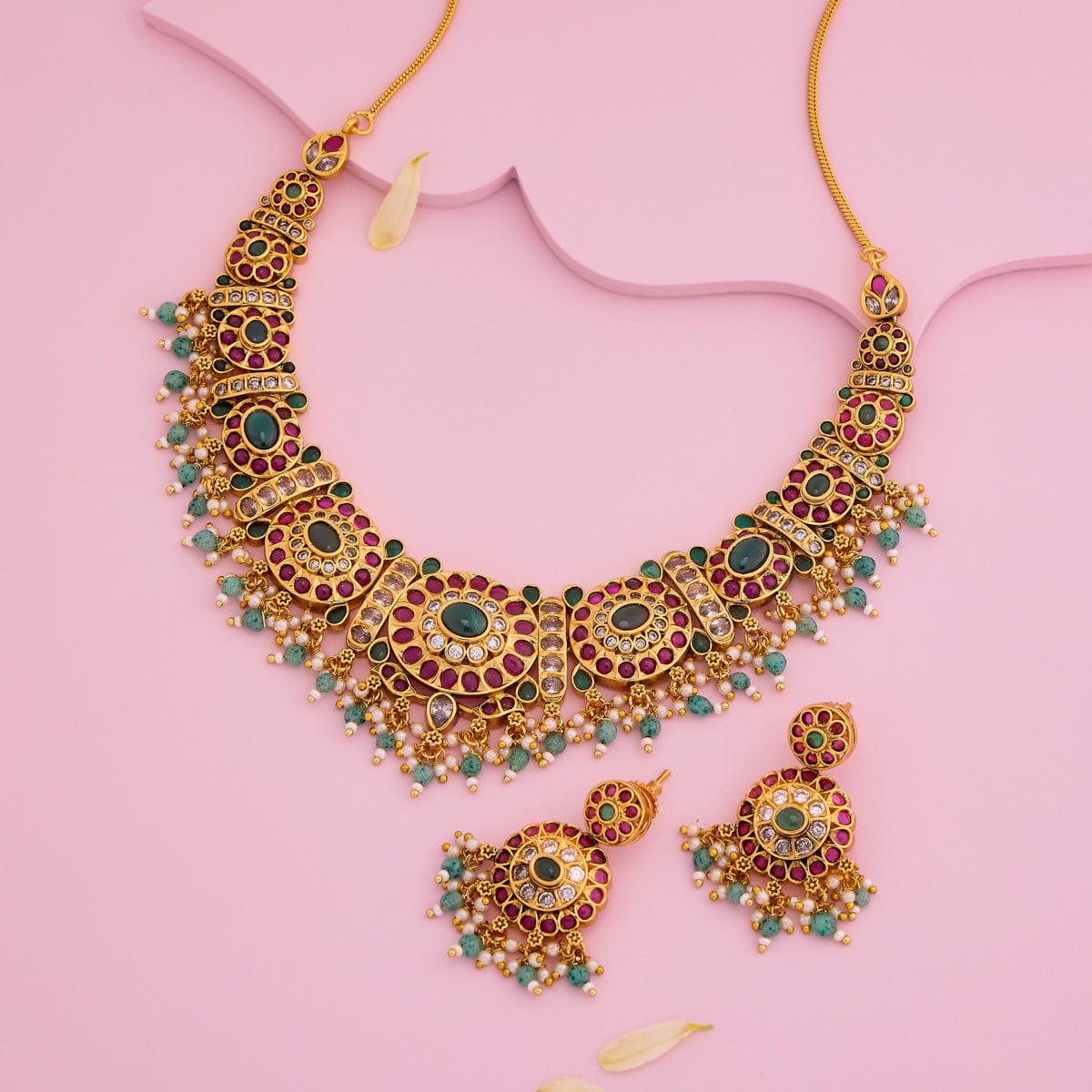 Antique Necklace Antique Necklace 195293